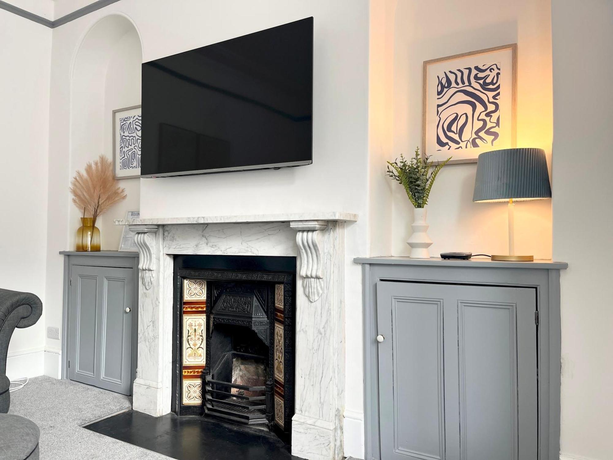 Spacious Near Seafront & Train Station 5 Bed Sleeps 10- Penzance