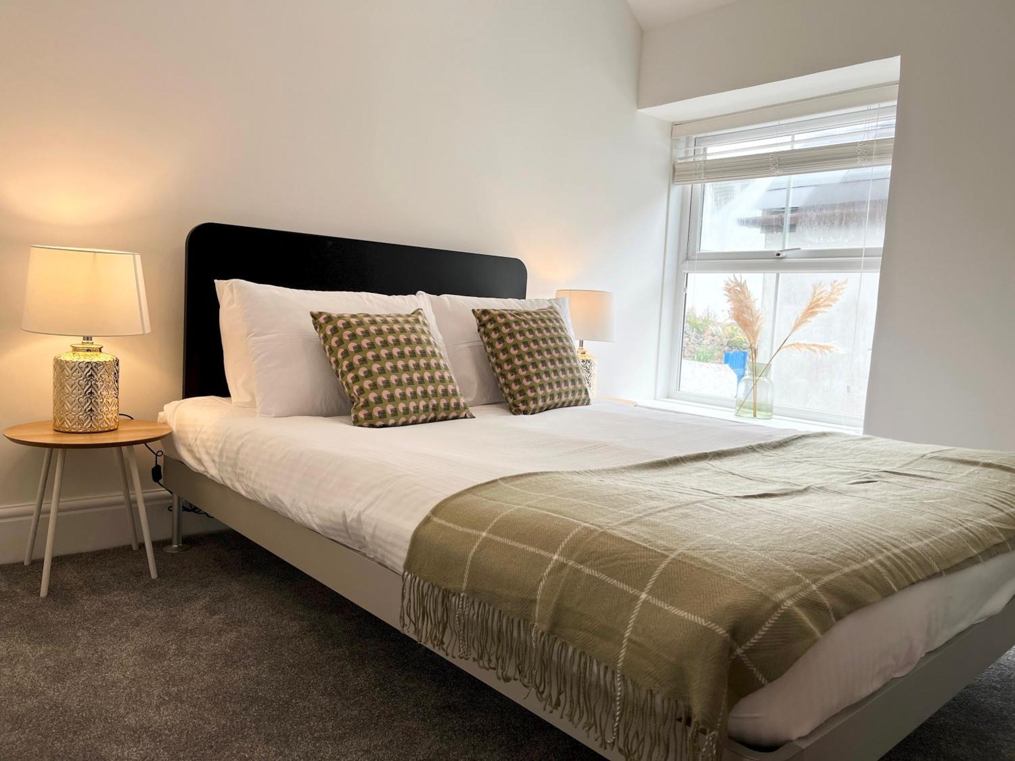 Holiday home Spacious Near Seafront & Train Station 5 Bed Sleeps 10- Penzance